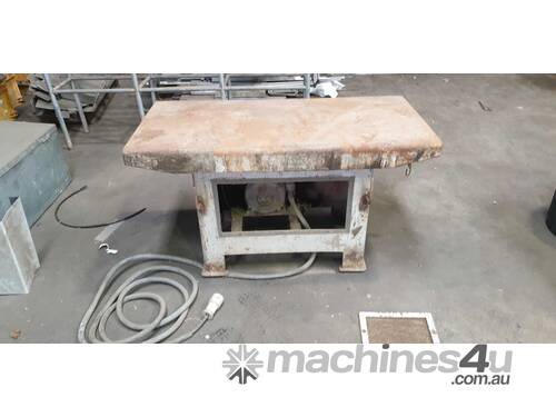 Concrete Vibrating Table