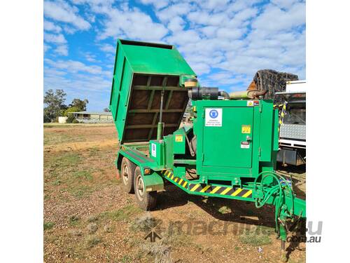 2002 AUSCHIP 6-Inch Wood Chipper