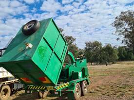 2002 AUSCHIP 6-Inch Wood Chipper - picture1' - Click to enlarge