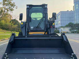 COMING SOON NEW UHI US50K SKID STEER LOADER (WA ONLY) - picture2' - Click to enlarge