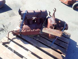 VINTAGE ENGINE & GEARBOX - picture1' - Click to enlarge