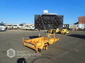 1995 FLOCON SINGLE AXLE ARROW BOARD TRAILER - picture0' - Click to enlarge