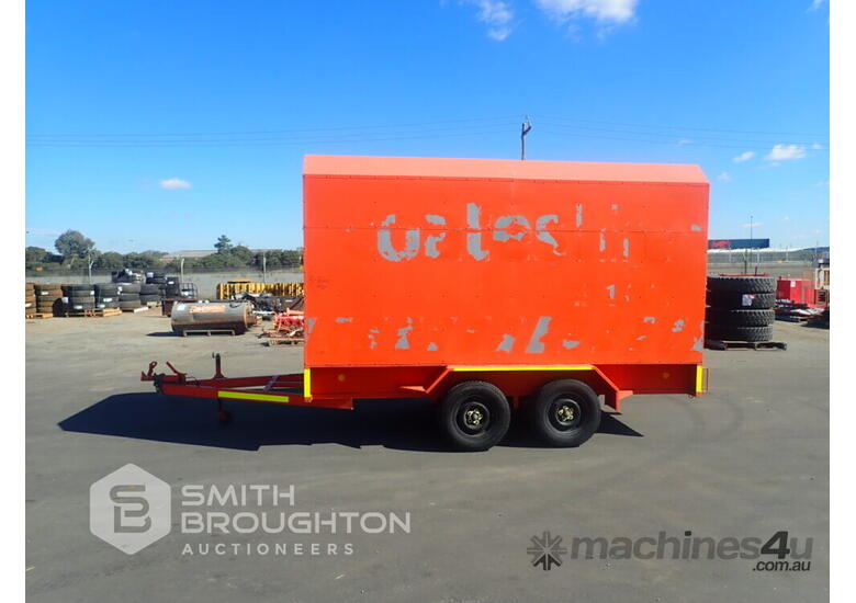 Buy Used 2011 SAMWA PL TANDEM ENCLOSED FURNITURE TRAILER Trailers in