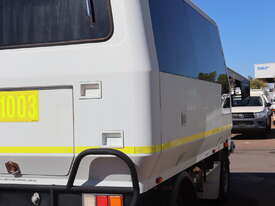 MITSUBISHI FUSO CANTER WARRIOR BUS - picture2' - Click to enlarge