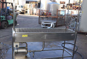 Stainless steel bottle WASH washing rinsing machine Lowara CEAM210/3/A 1.1kW pump SINGLE PHASE