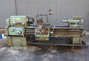 Center Metal Lathe STANKOIMPORT IK62 3 jaw chuck USSR 1967 - working