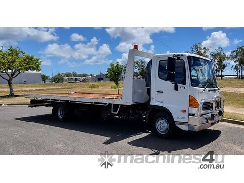 2015 HINO 500 SERIES 1022 TILT TRAY TRUCK