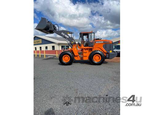 Doosan Wheel Loader SD300 