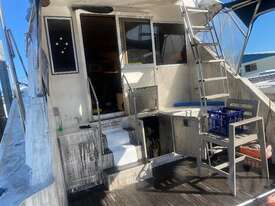 Flybridge Cruiser Southerncross 52 - picture2' - Click to enlarge