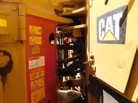 CATERPILLAR R2900G UNDERGROUND LOADER - picture2' - Click to enlarge