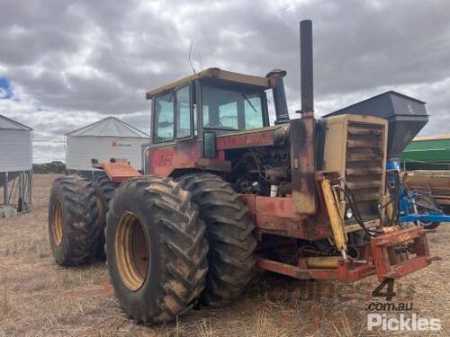 1978 Versatile 875