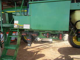 1998 John Deere 4700 Sprayers - picture2' - Click to enlarge