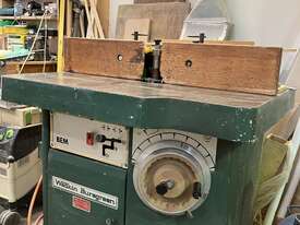  WADKIN - BURSGREEN SPINDLE MOULDER - picture0' - Click to enlarge