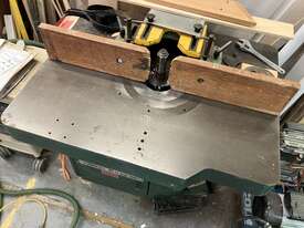  WADKIN - BURSGREEN SPINDLE MOULDER - picture0' - Click to enlarge