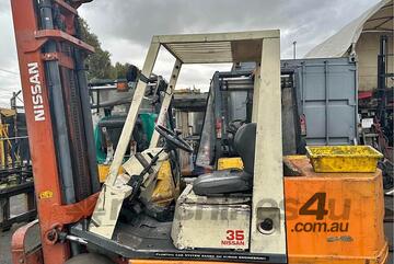 Nissan   3.5T PETROL FORKLIFT