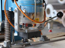  HETTICH - BLUE MAX MINI PM - SEMI AUTOMATIC DRILLING AND INSERTION MACHINE - picture2' - Click to enlarge