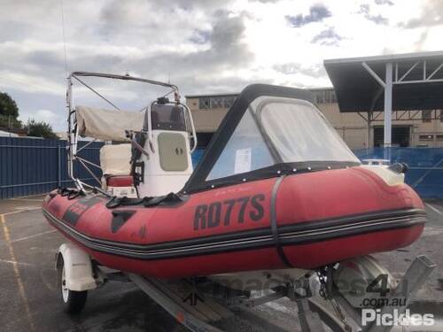 2007 Zodiac Inflatable Boat