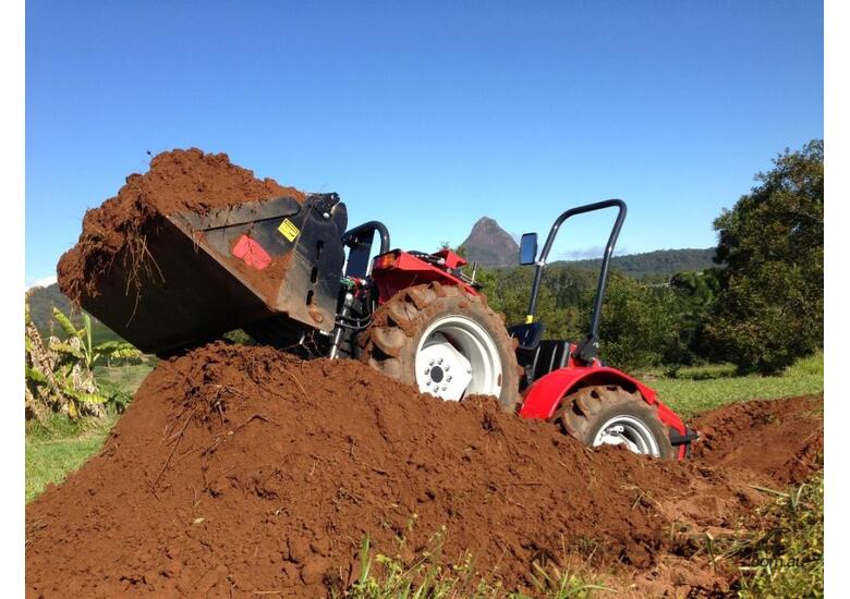 caption AGT 960 Reversible Console Tractor 60hp - Versatile, compact, smart & safe!