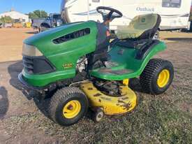 2007 JOHN DEERE LA100 RIDE-ON LAWN MOWER - picture0' - Click to enlarge