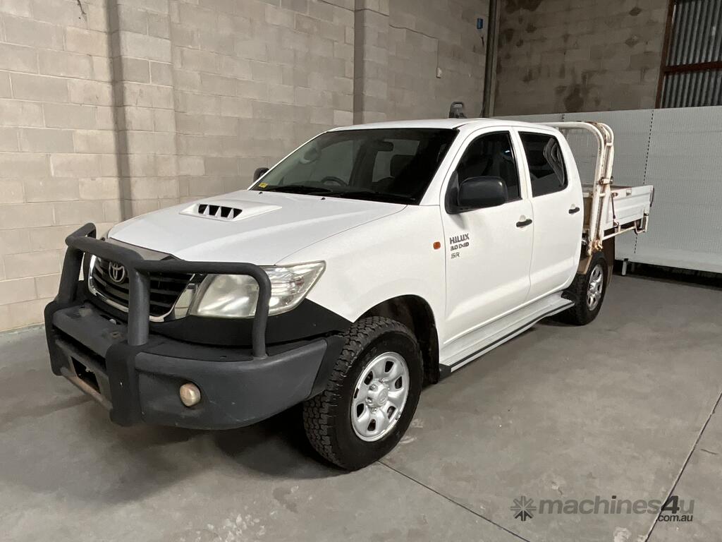 Buy New 2013 Toyota 2013 Toyota Hilux SR 4x4 Diesel Utes in , - Listed ...