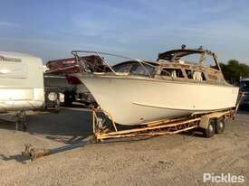 Unbranded Fibreglass Boat & Trailer - picture1' - Click to enlarge