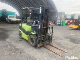 Clark C25L Forklift - picture0' - Click to enlarge