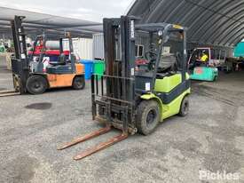 Clark C25L Forklift - picture1' - Click to enlarge