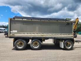 2015 Mack Granite Tipper with Hercules Super Dog - picture0' - Click to enlarge