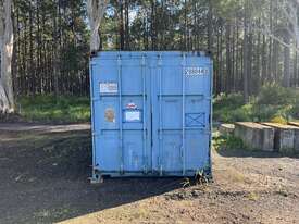 20 Foot Shipping Container - picture1' - Click to enlarge