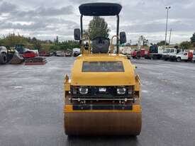 2006 Caterpillar CB224E Dual Smooth Drum Roller - picture0' - Click to enlarge