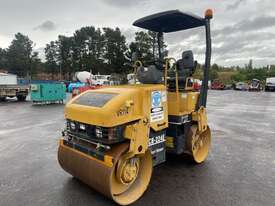 2006 Caterpillar CB224E Dual Smooth Drum Roller - picture1' - Click to enlarge