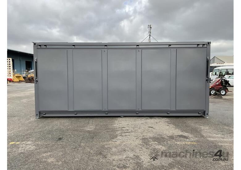 Used 2024 Unused Large 19 x20 Expandable House with Ensuite Portable ...