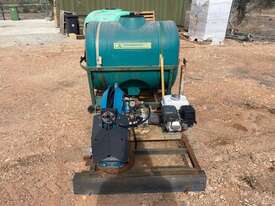 Green Goldacers Spray Unit, with a Honda GX200 Motor - picture2' - Click to enlarge