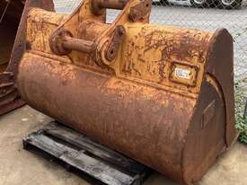 2012 Caterpillar 30T Mud Bucket - 2000mm - picture1' - Click to enlarge
