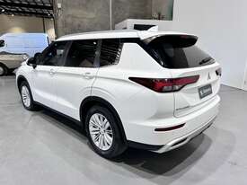 2021 Mitsubishi Outlander LS Petrol - picture0' - Click to enlarge