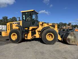 Hyundai HL760-9A Loader  - picture2' - Click to enlarge