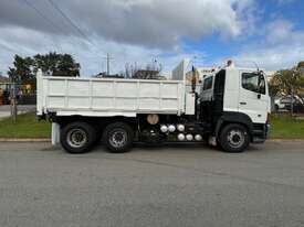 Truck Tipper Hino 700 End+side tipper 6x4 Ex-council Airbag 278325km SN1643 11FG794 - picture0' - Click to enlarge