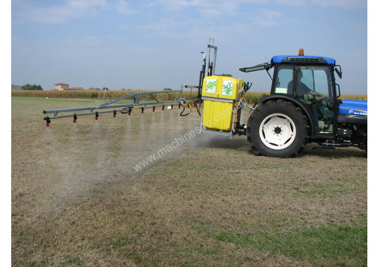 caption 3PL Field Sprayer