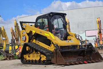 2022 CAT 299D3 TRACK LOADER WITH 4 IN 1 BUCKET AND 1630 HOURS