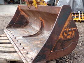 9-22 ton (65mm pin) 1750mm Excavator Mud Bucket - picture0' - Click to enlarge