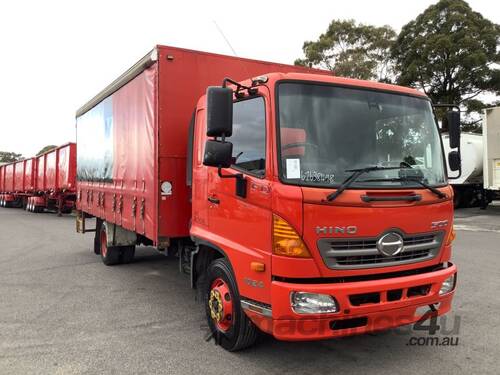 2010 Hino 500 1527 FG8J Curtain Sider