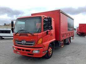 2010 Hino 500 1527 FG8J Curtain Sider - picture1' - Click to enlarge