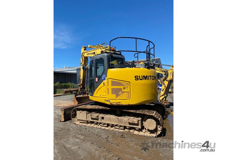 caption 2017 SUMITOMO SH145X-6 Excavator w/ Bucket Set