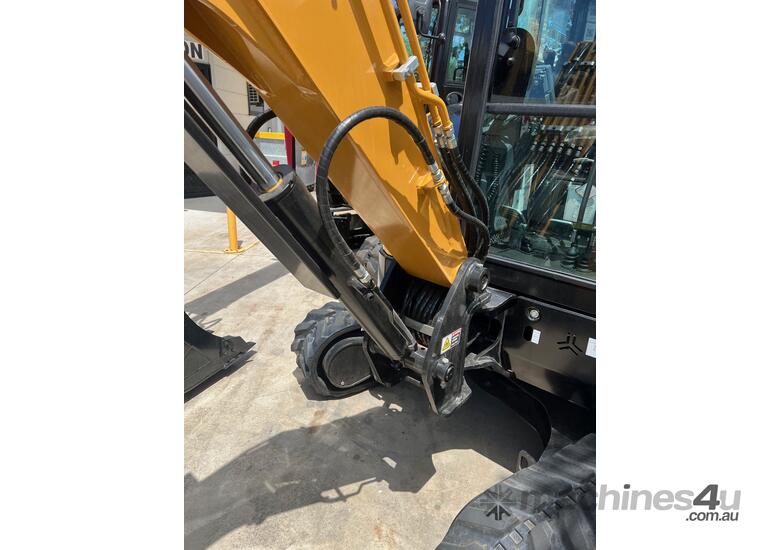 caption Sany 3.5T Excavator; A/C cabin, Tilt blade, 5 year 5000hr warranty