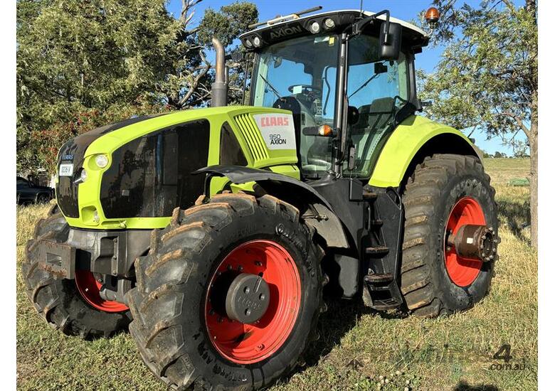 2013 CLAAS 950 AXION TRACTOR