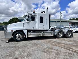 2010 Freightliner Century Class S/T   6x4 Prime Mover (Non Mobile) - picture2' - Click to enlarge