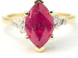 9CT YELLOW GOLD, DIAMOND & RUBY RING - picture0' - Click to enlarge