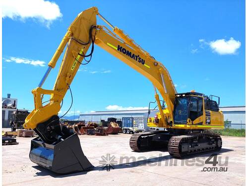 caption 2021 Komatsu PC490LC_11