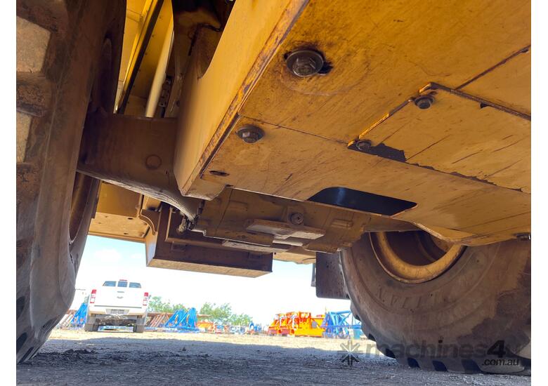caption 2014 Caterpillar 966M Articulated Wheel Loader