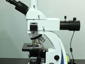 Fluorescent Trinocular Biological Microscope. - picture0' - Click to enlarge